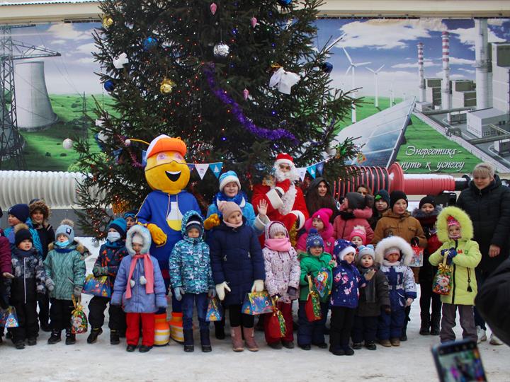 СКАЗКА ОЖИЛА ВО ДВОРЕ ЭНЕРГОУНИВЕРСИТЕТА