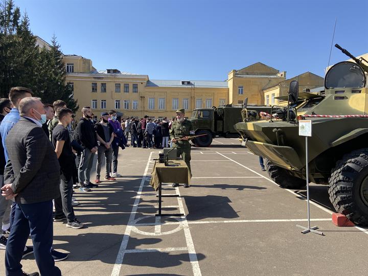 СТУДЕНТЫ КГЭУ ПОБЫВАЛИ НА ДНЕ ПРИЗЫВНИКА