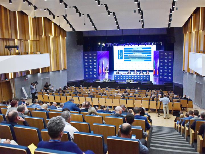 НА РЕГИОНАЛЬНОЙ КОНФЕРЕНЦИИ "ЕДИНОЙ РОССИИ" ИЗБРАНЫ ДЕЛЕГАТЫ НА СЪЕЗД ПАРТИИ