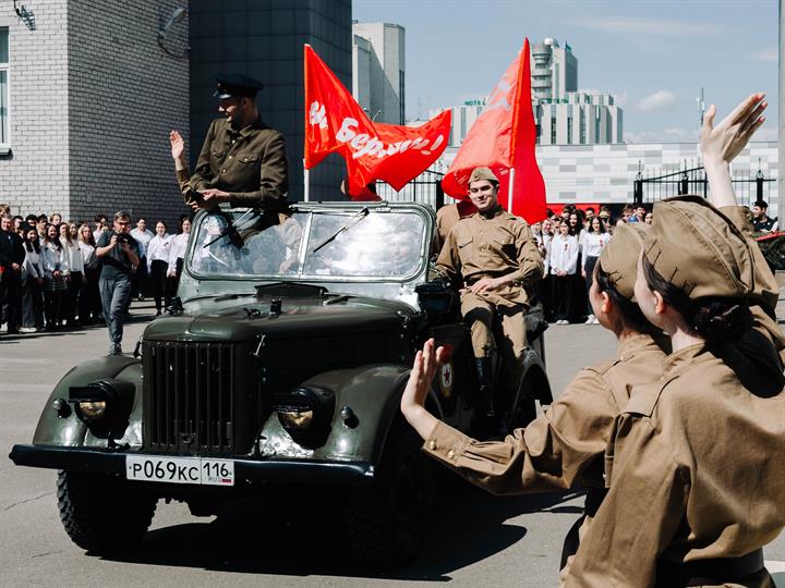 РЕКТОР КГЭУ ЭДВАРД АБДУЛЛАЗЯНОВ: НУЖНО ВСЕГДА ПОМНИТЬ О ПОДВИГЕ НАШИХ ОТЦОВ, ДЕДОВ И ПРАДЕДОВ