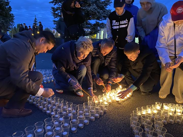 В ПАРКЕ ПОБЕДЫ ПОЧТИЛИ ПАМЯТЬ ПОГИБШИХ В ГОДЫ ВЕЛИКОЙ ОТЕЧЕСТВЕННОЙ ВОЙНЫ