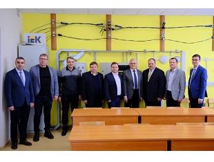 В КГЭУ ОТКРЫЛАСЬ ЛАБОРАТОРИЯ IEK GROUP