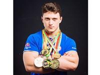 СТУДЕНТ КГЭУ АРТУР МАКАРОВ СТАЛ ПЯТИКРАТНЫМ ЧЕМПИОНОМ МИРА В АРМРЕСТЛИНГЕ