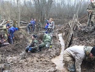  «МЫ НИКОГО НЕ АГИТИРУЕМ ВСТУПАТЬ В НАШ ОТРЯД, РЕБЯТА САМИ ПРИХОДЯТ И ОСТАЮТСЯ»